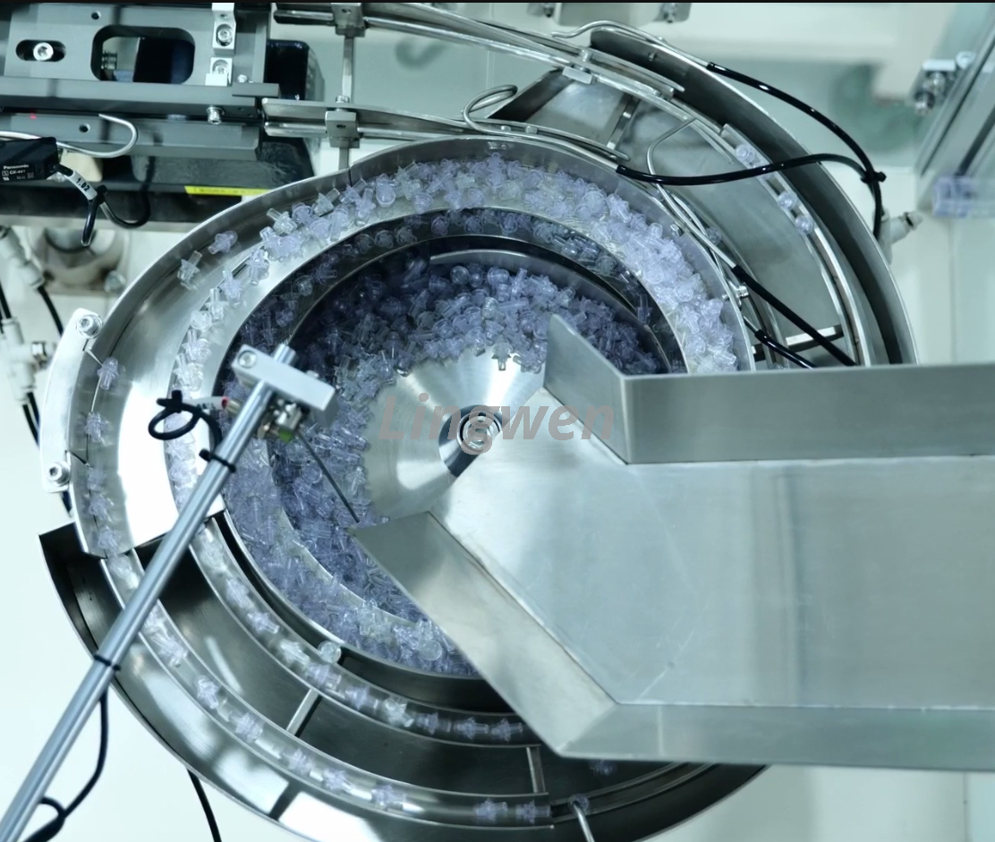 Машина для сборки позитивных безыгольных соединителей