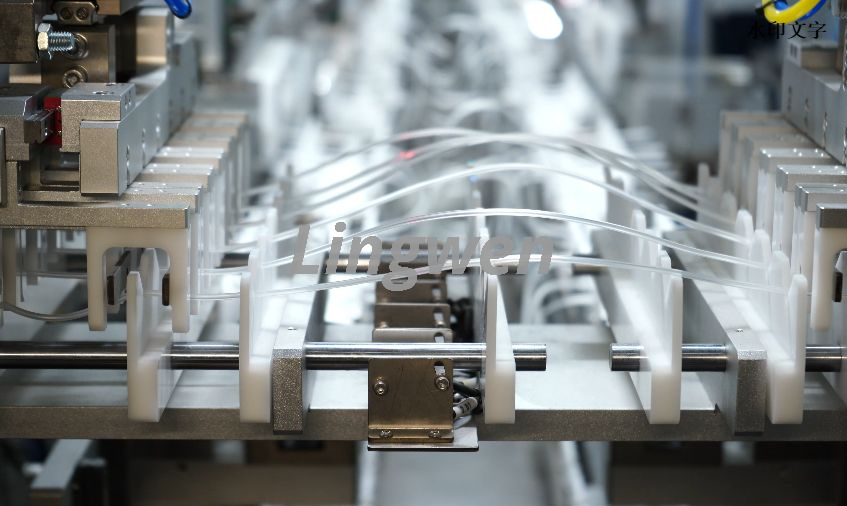 Машина для сборки трубок для гемодиализа 