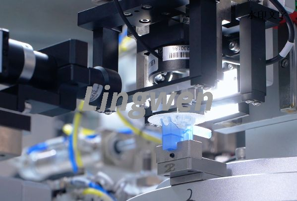 Портативная машина для шприцевого катетера с инсулиновой помпой